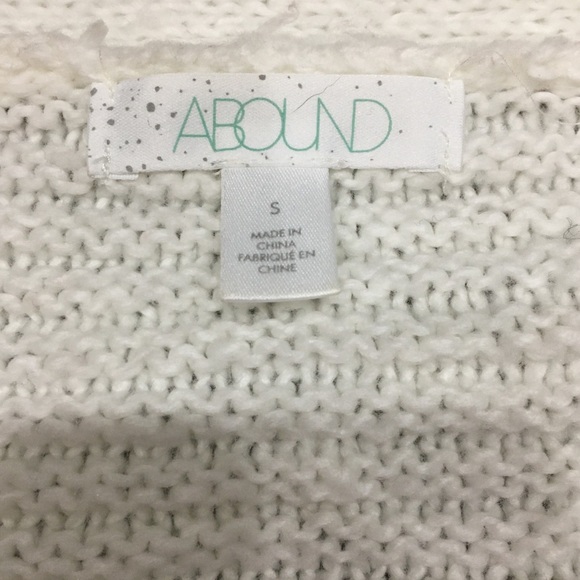 Abound. Oversized boyfriend cardigan. Knit. Cream. V-neck. Small. - Picture 5 of 9